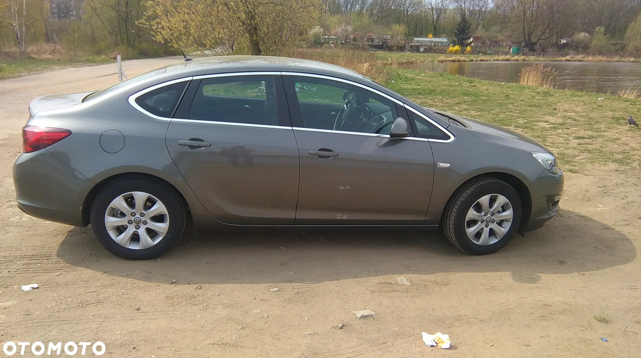 Opel Astra IV 1.4 T Active EU6 - 14