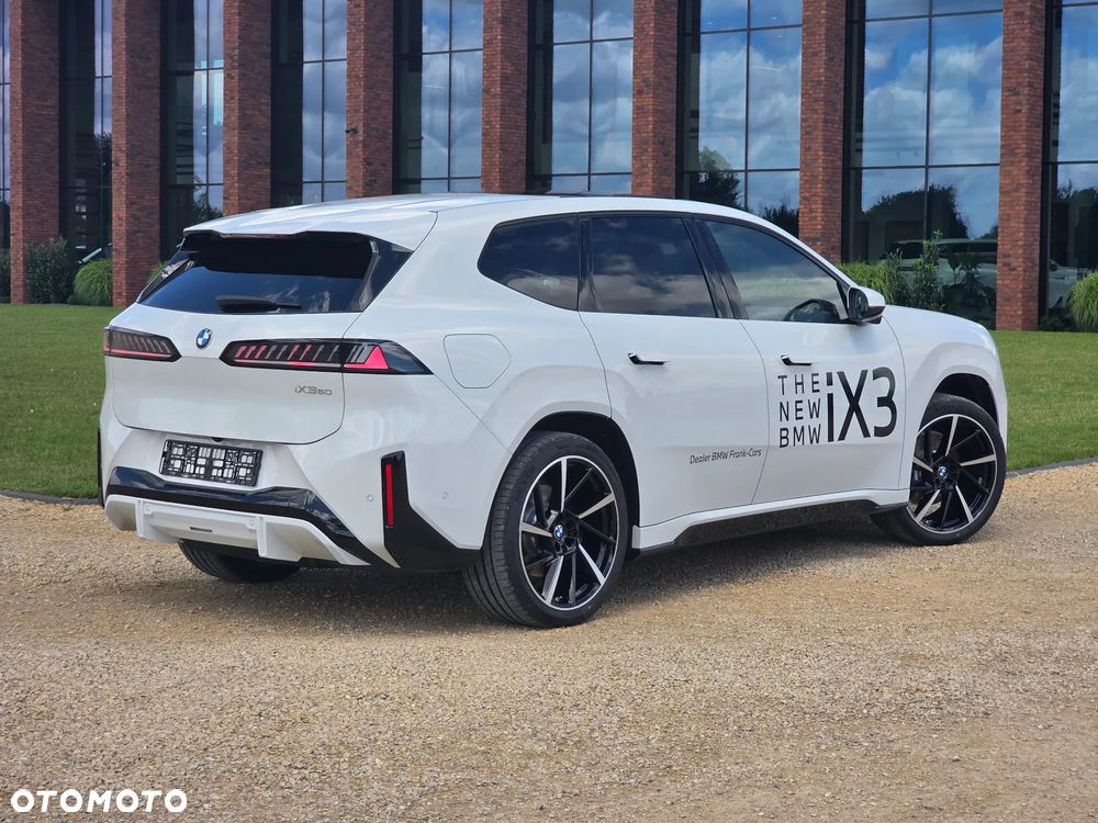 BMW iX3 50 xDrive 113.4kWh - 9