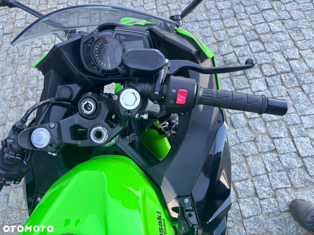 Kawasaki Ninja 400 - 4