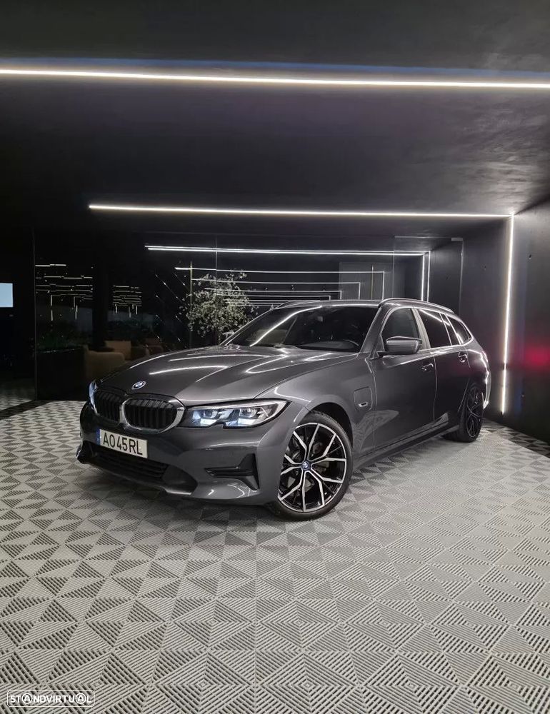 BMW 320 e Line Sport Auto - 1