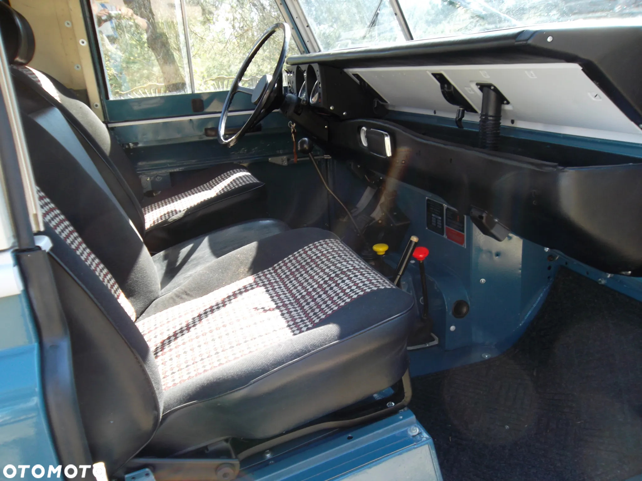 Land Rover Inny - 11