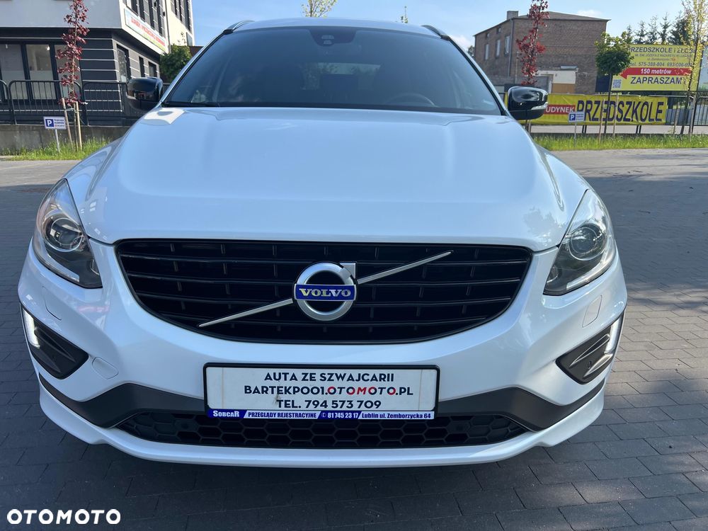 Volvo XC 60 D5 AWD R-Design Momentum - 6