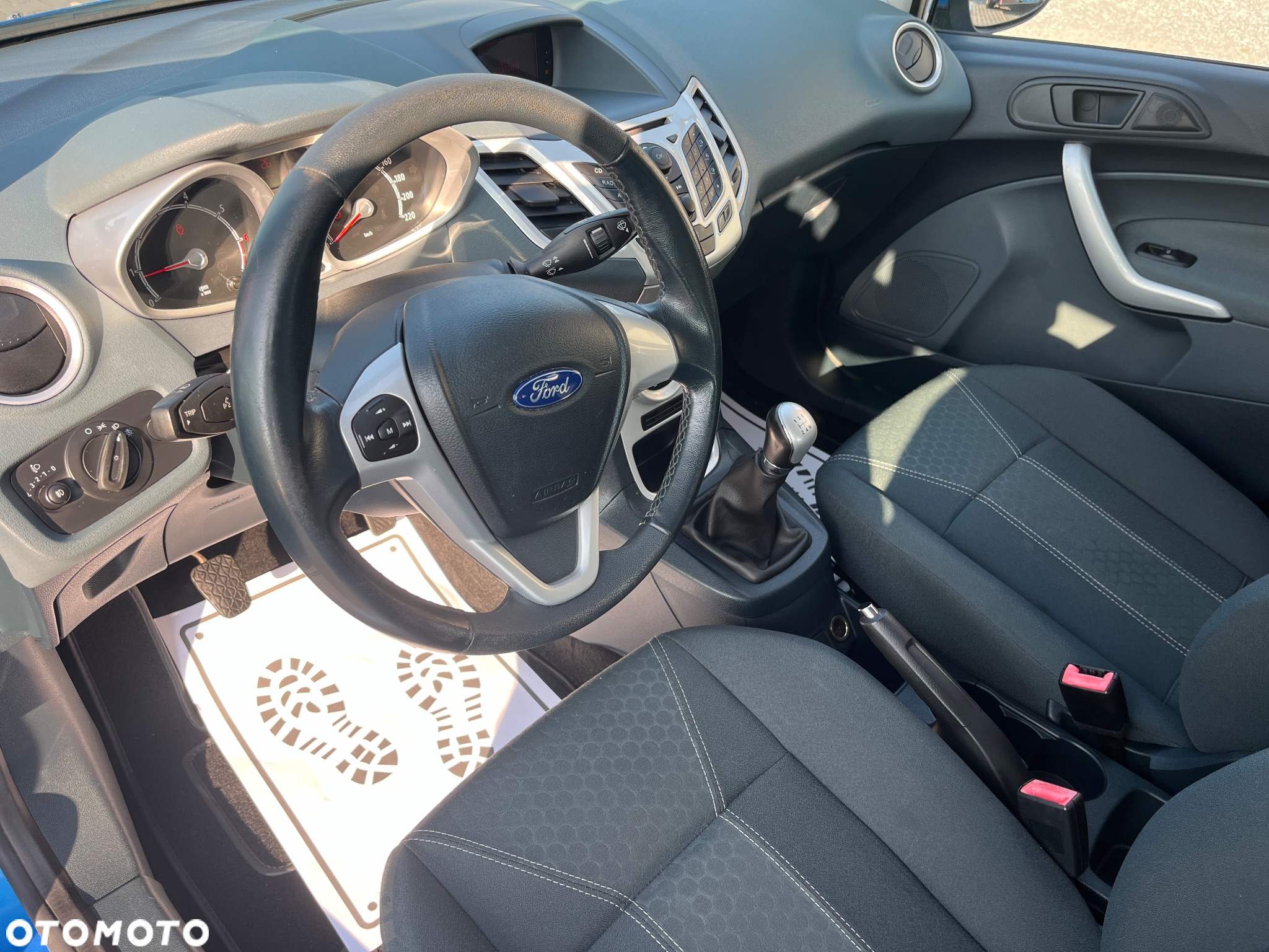 Ford Fiesta - 16
