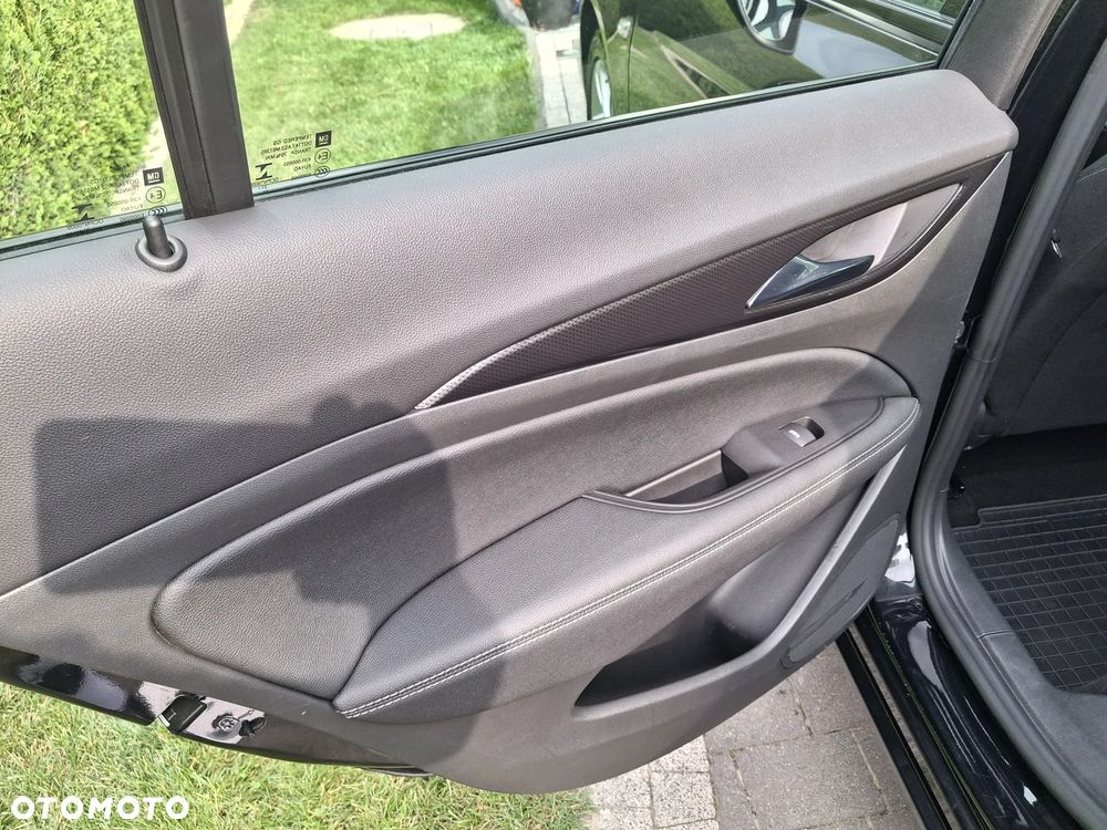 Opel Insignia 2.0 CDTI Elegance S&S - 23