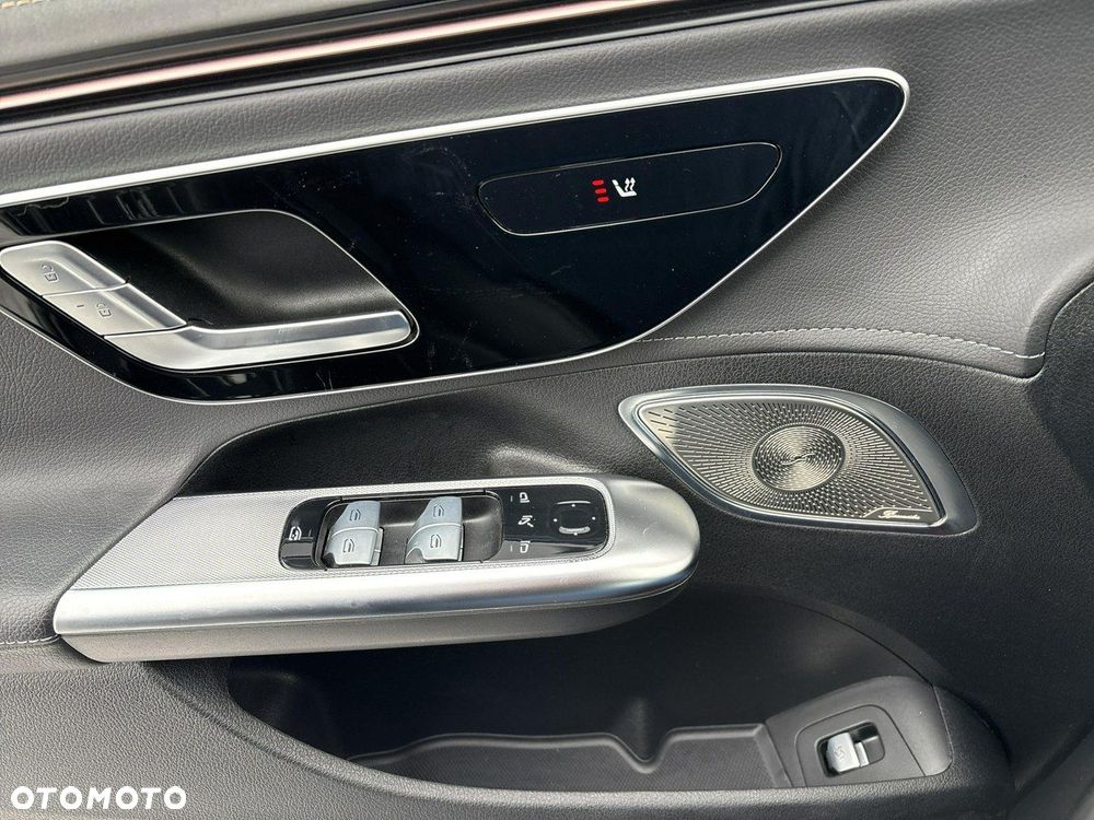 Mercedes-Benz EQE - 27