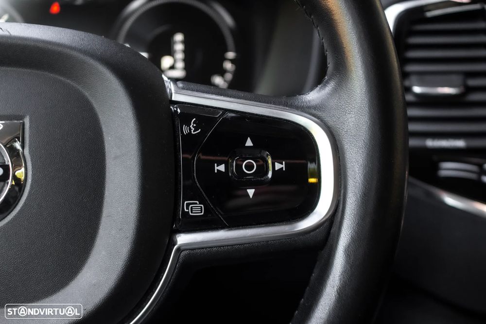 Volvo XC 90 T8 AWD Twin Engine Geartronic Momentum - 15