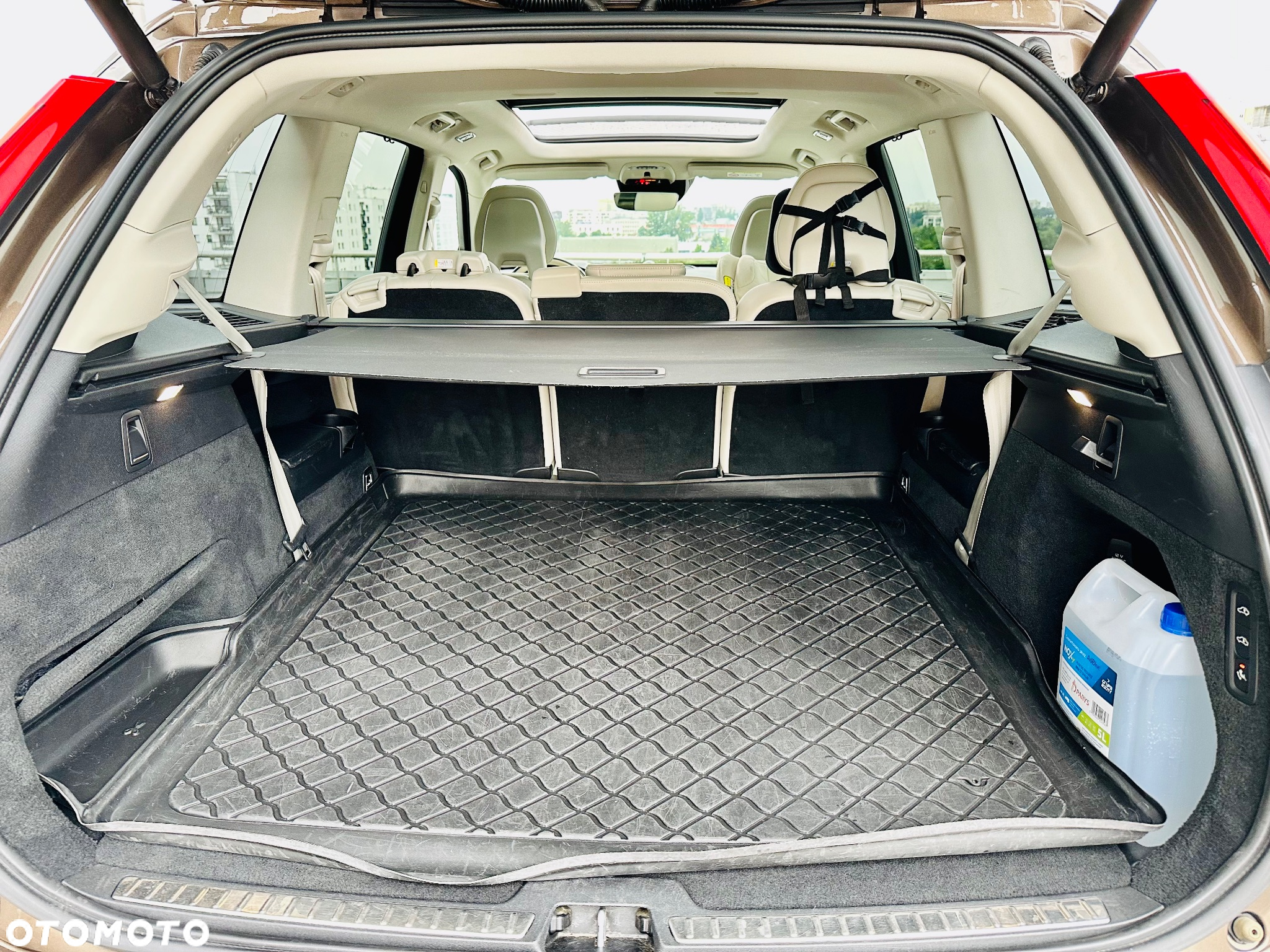 Volvo XC 90 D5 SCR AWD Inscription 7os - 34