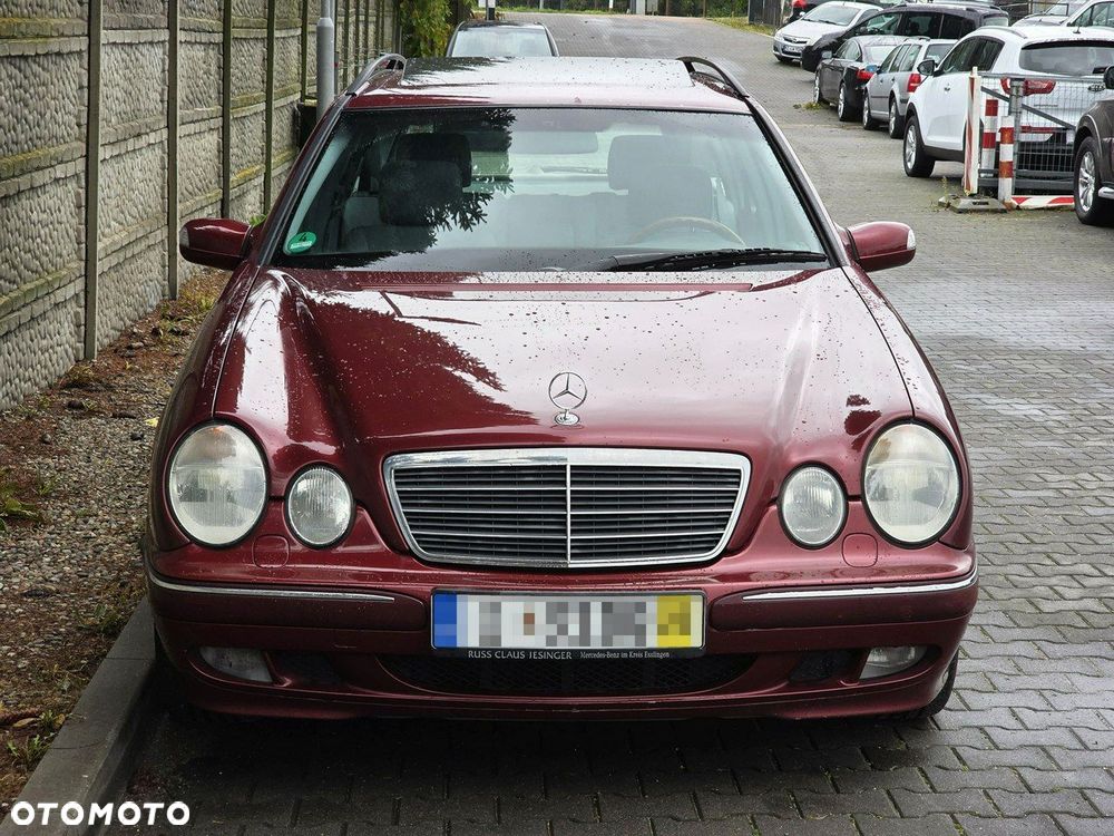 Mercedes-Benz Klasa E 240 T Avantgarde - 2