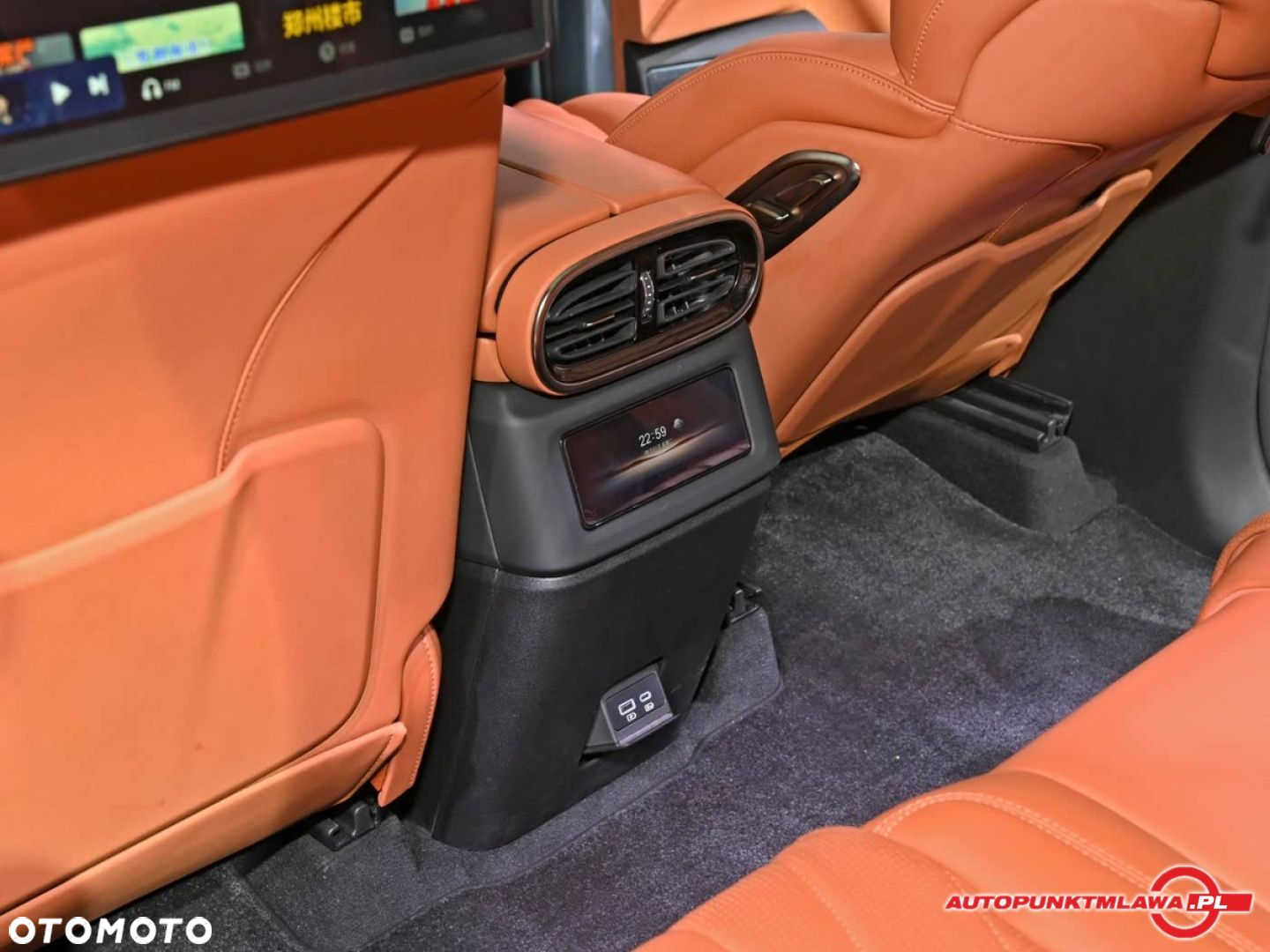 BYD Yangwang U8 - 24
