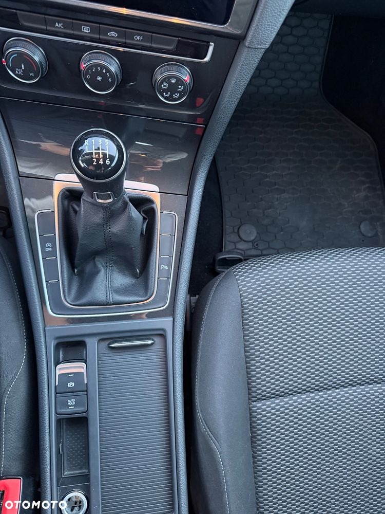 Volkswagen Golf 1.0 TSI Trendline - 26
