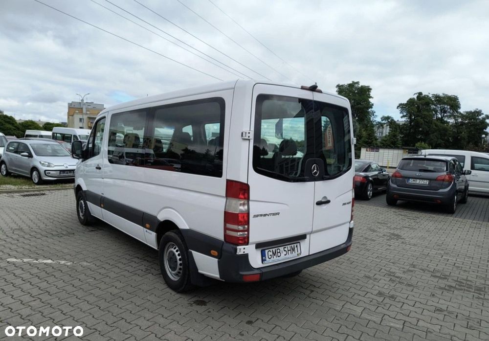 Mercedes-Benz Sprinter - 4