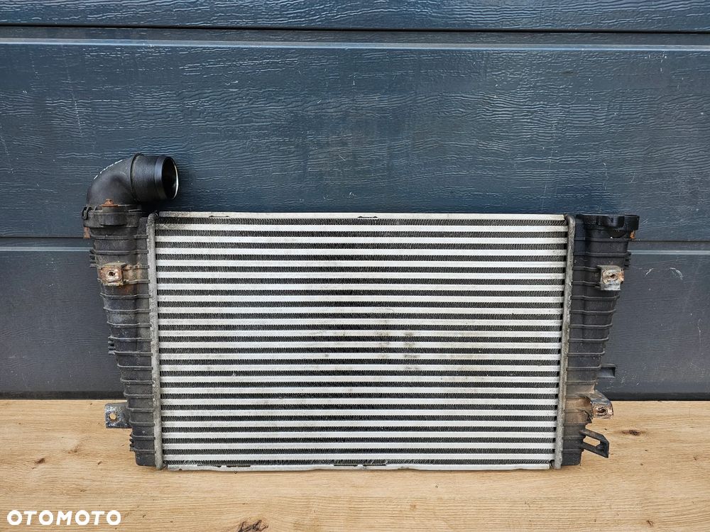 INTERCOOLER CHŁODNICA POWIETRZA OPEL ZAFIRA B ASTRA H 1.9 CDTI 120-150KM 13243008 - 1