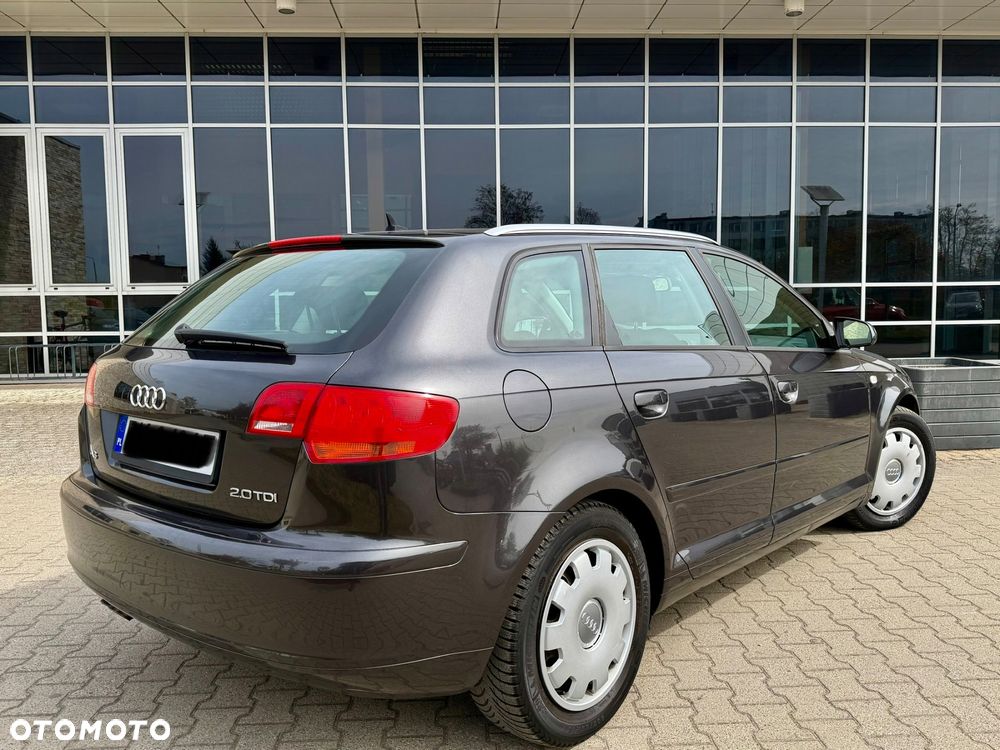 Audi A3 Sportback 2.0 TDI Ambiente - 34