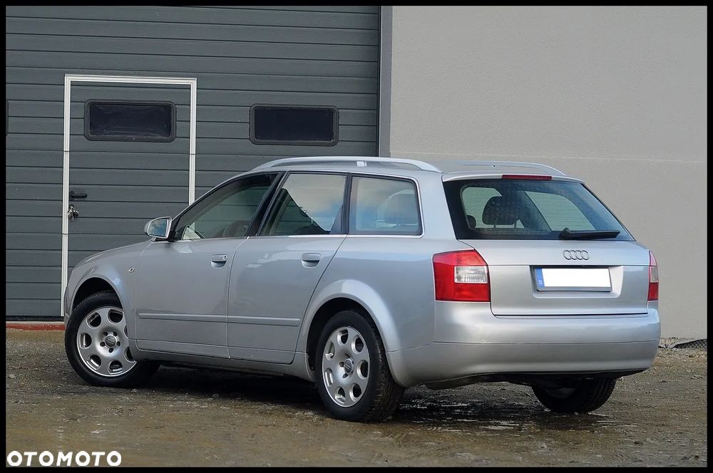 Audi A4 Avant - 22