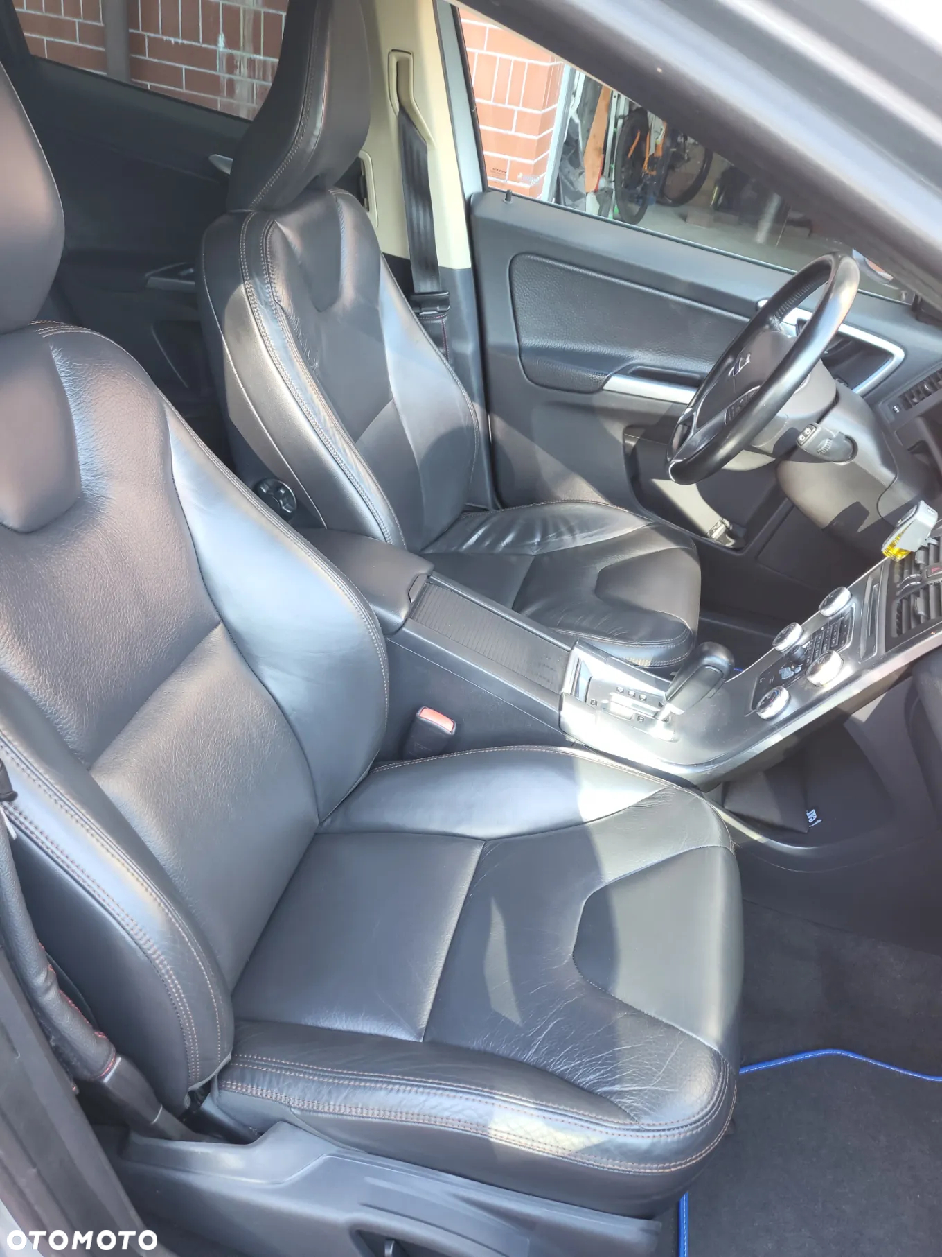 Volvo XC 60 3.2 AWD Kinetic - 12