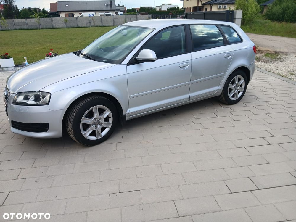 Audi A3 Sportback - 8