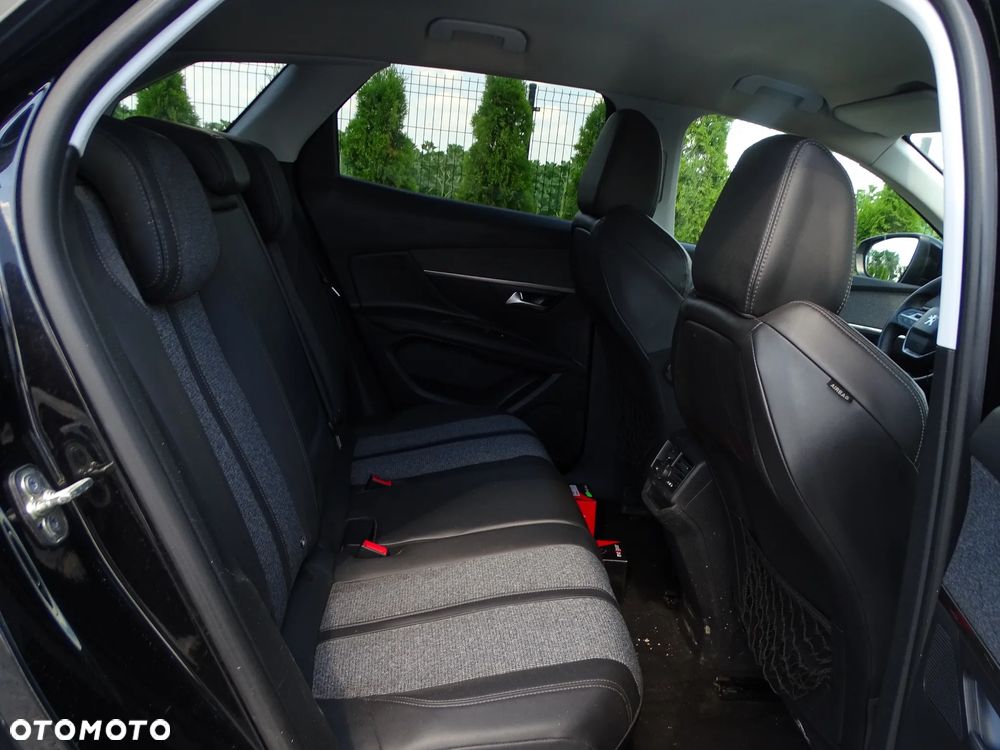 Peugeot 3008 1.6 BlueHDi Allure S&S EAT6 - 40