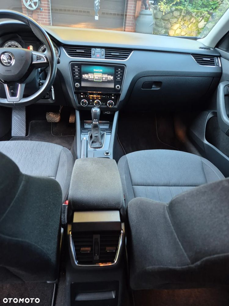 Skoda Octavia 1.6 TDI DSG Drive - 9