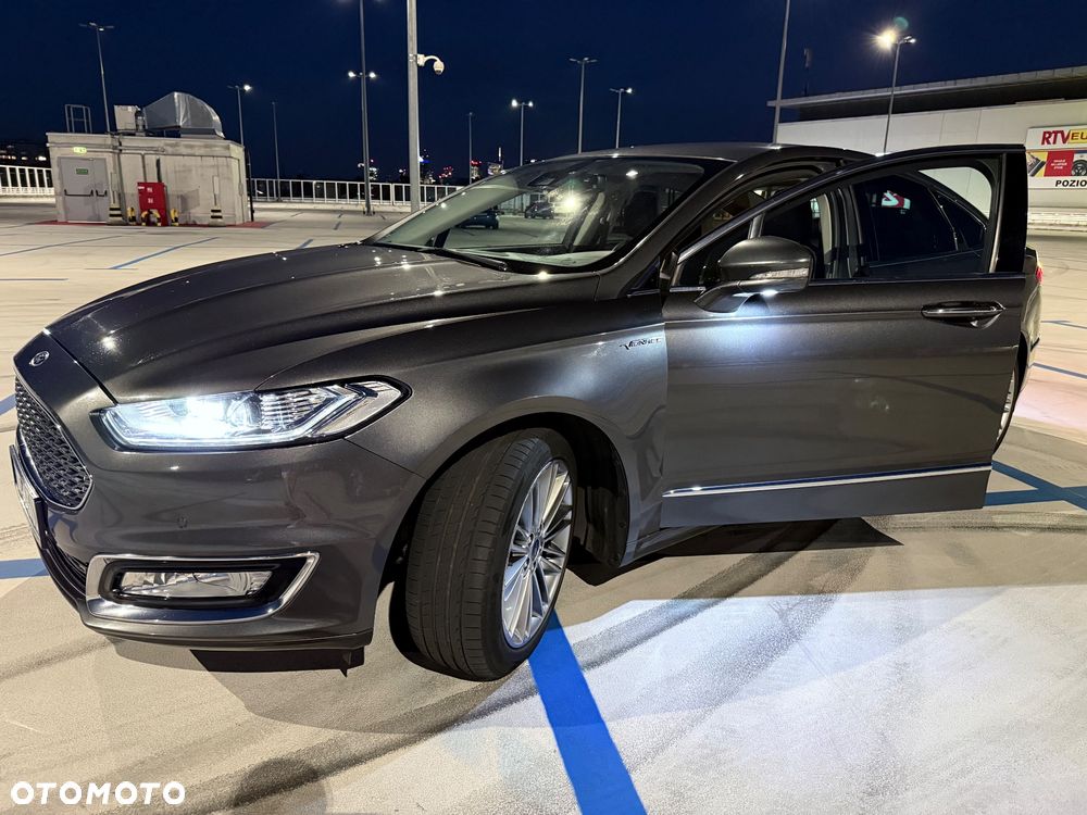 Ford Mondeo 2.0 Hybrid Vignale - 2