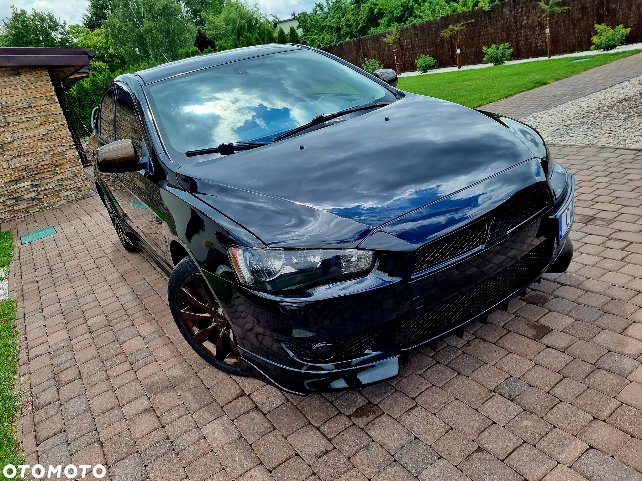 Mitsubishi Lancer - 2