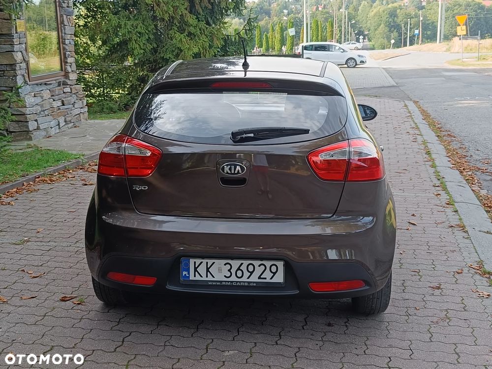 Kia Rio 1.2 M - 34