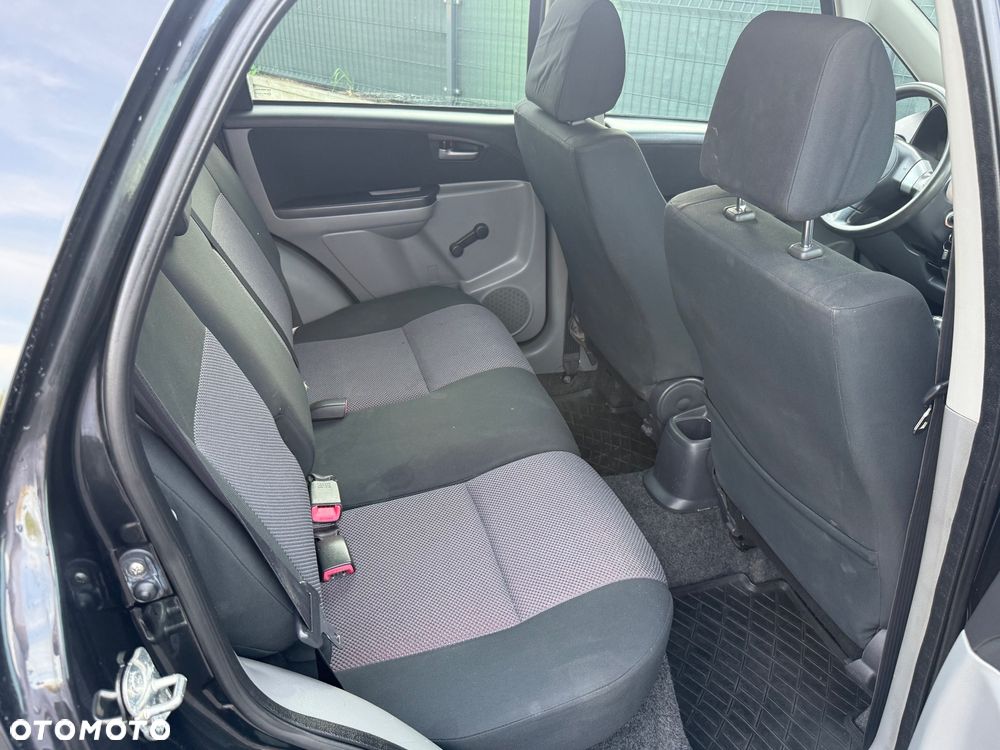 Suzuki SX4 - 19