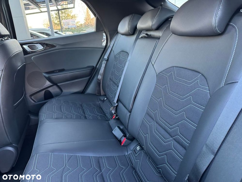 Kia XCeed 1.6 T-GDI Tribute DCT - 18