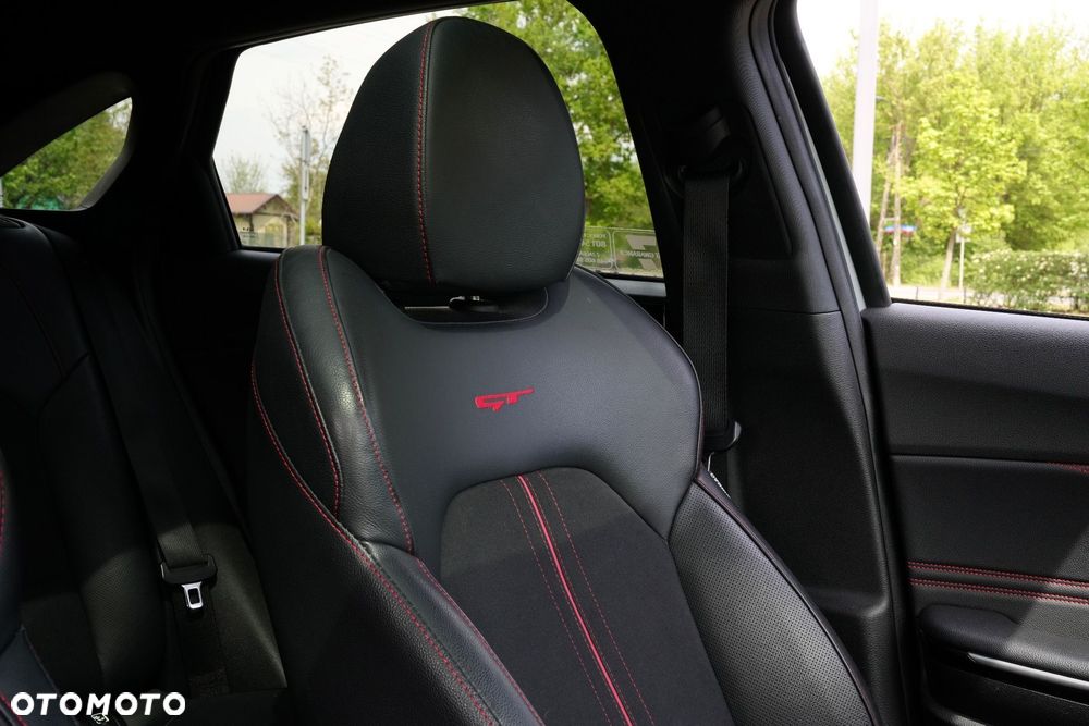 Kia ProCeed - 10