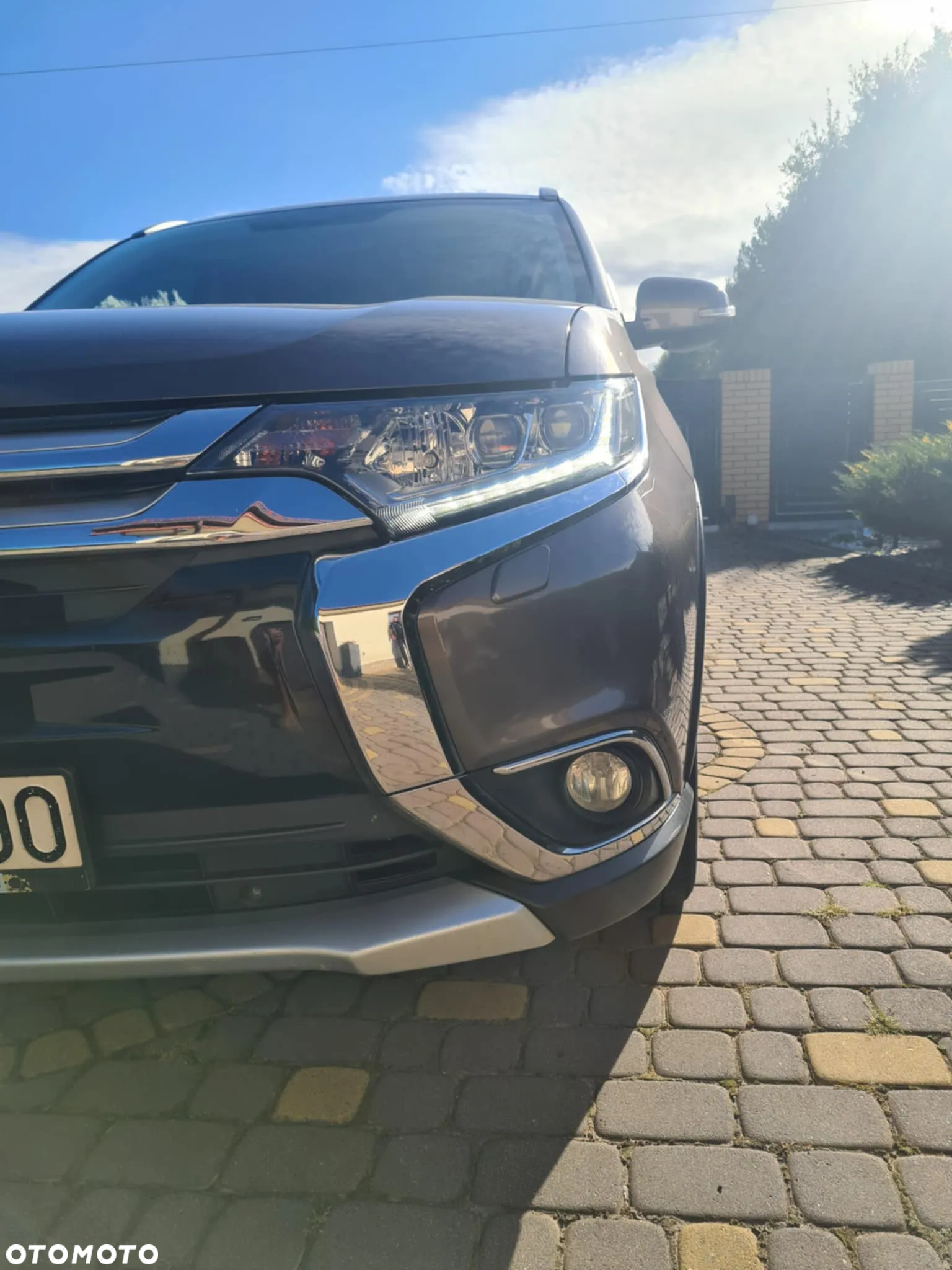 Mitsubishi Outlander 2.0 Intense + Navi 4WD CVT - 22