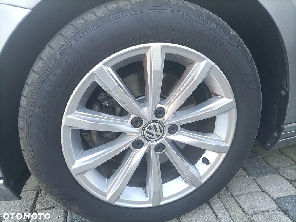 Volkswagen Passat 2.0 TDI SCR DSG Comfortline - 12