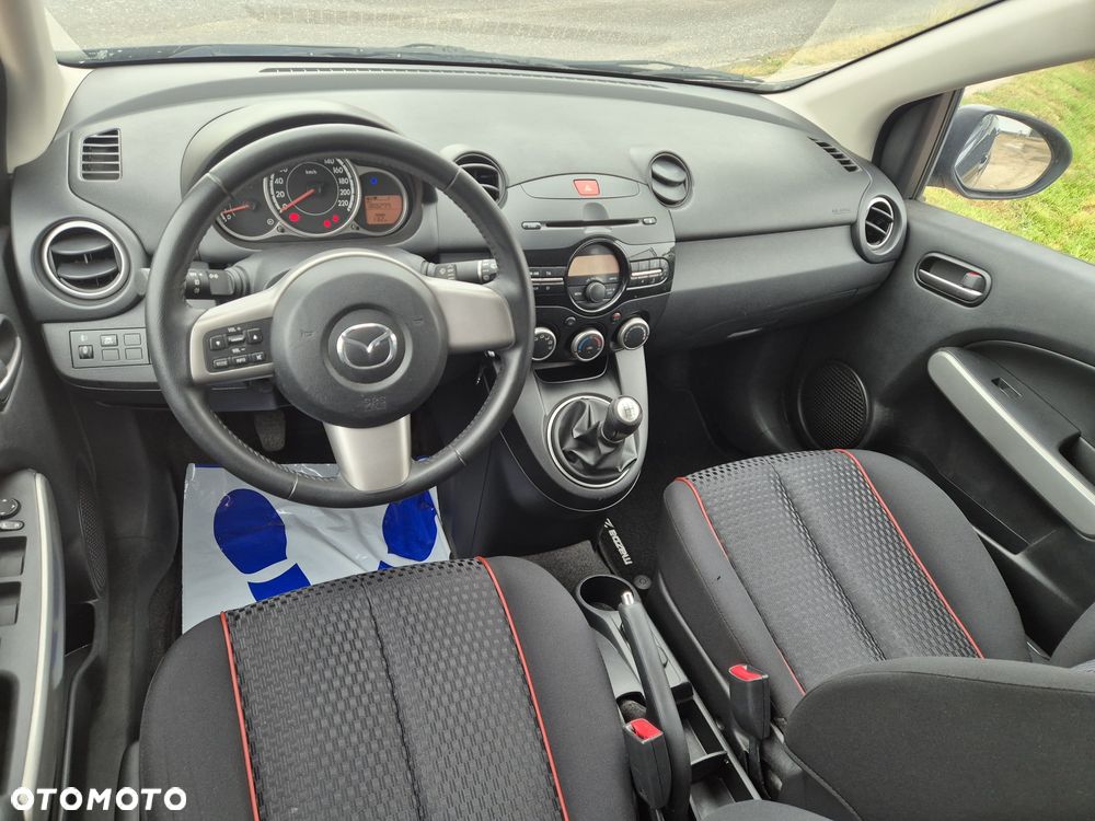 Mazda 2 - 7