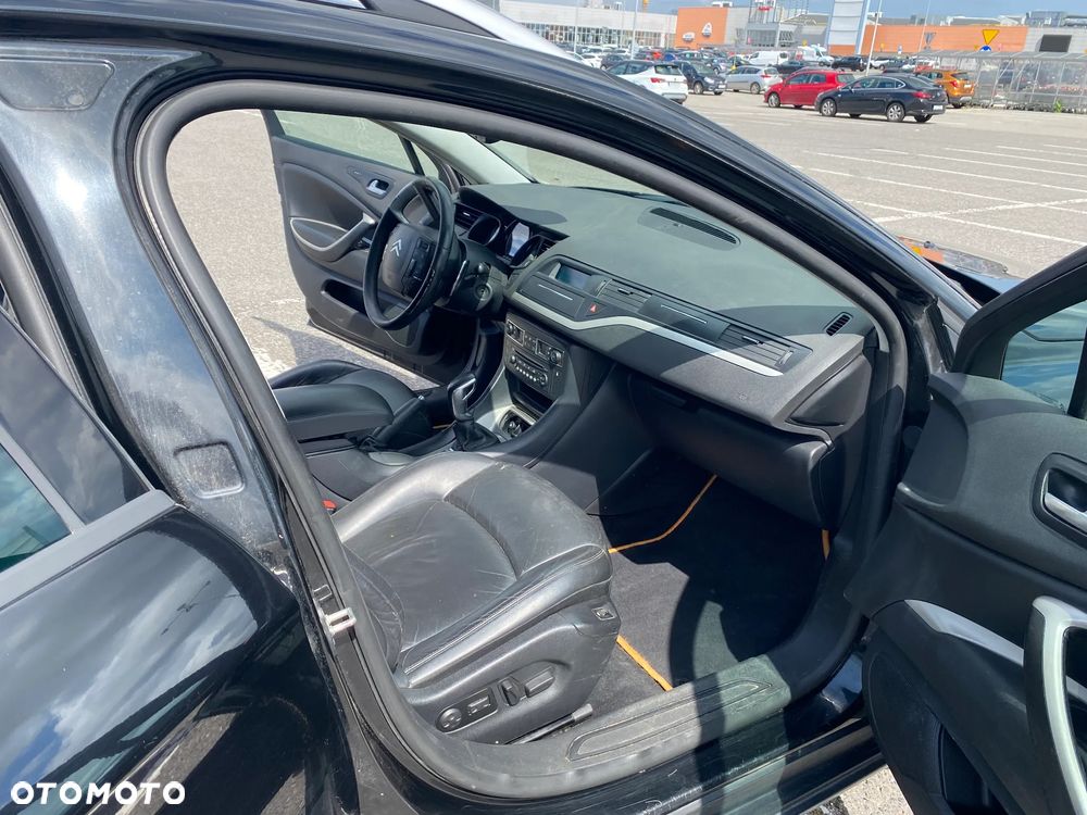 Citroën C5 e-HDi 110 EGS6 FAP Business Class - 17