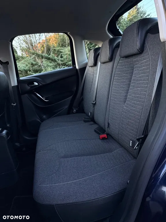 Citroën C3 1.2 PureTech Exclusive - 25