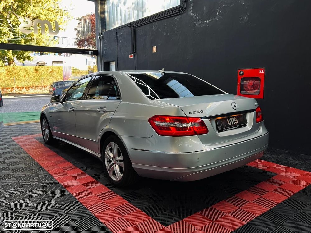 Mercedes-Benz E 250 CDi Avantgarde BlueEfficiency Auto. - 12