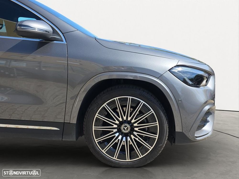 Mercedes-Benz GLA 200 - 6