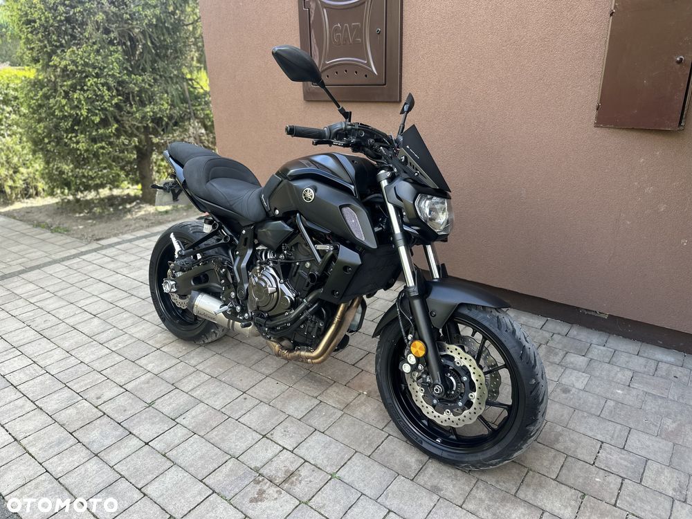 Yamaha MT - 7