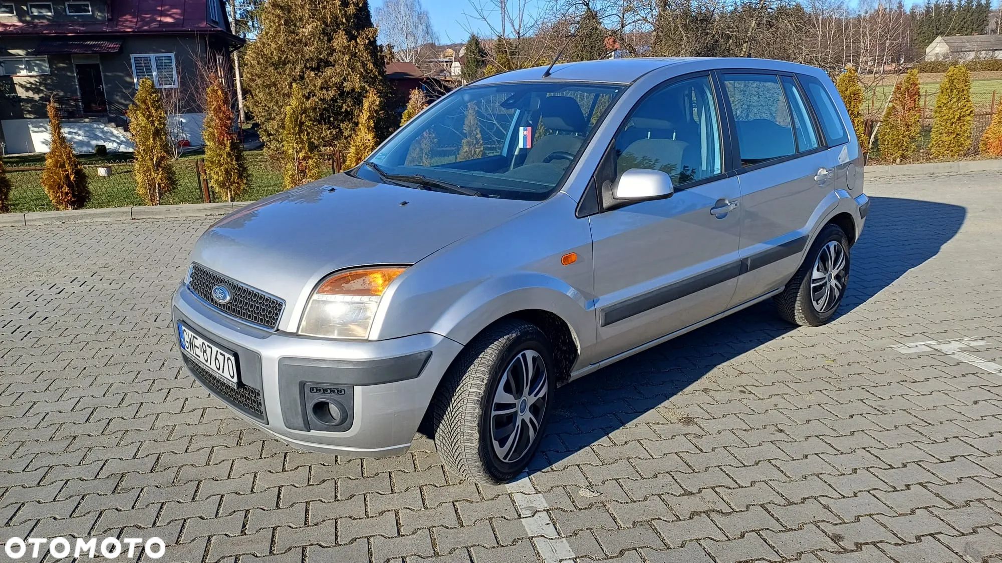 Ford Fusion 1.4 Trend X100 / FX Gold - 1