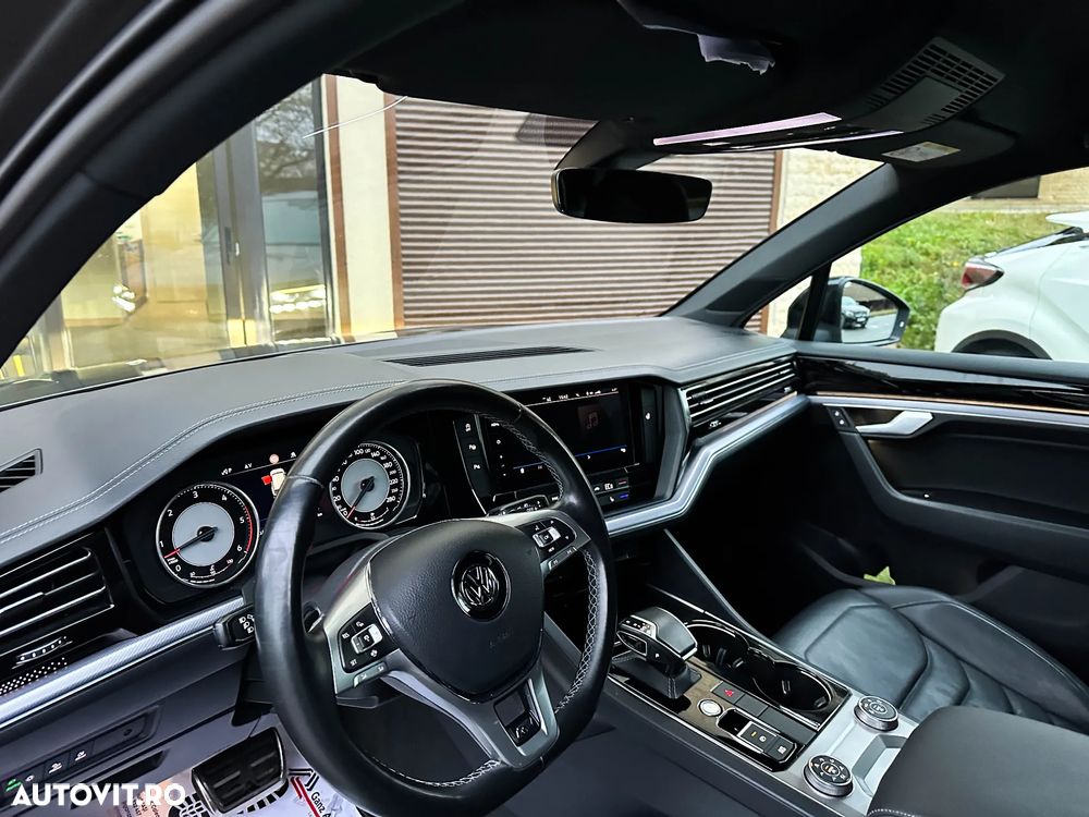 Volkswagen Touareg V6 TDI R-Style - 13