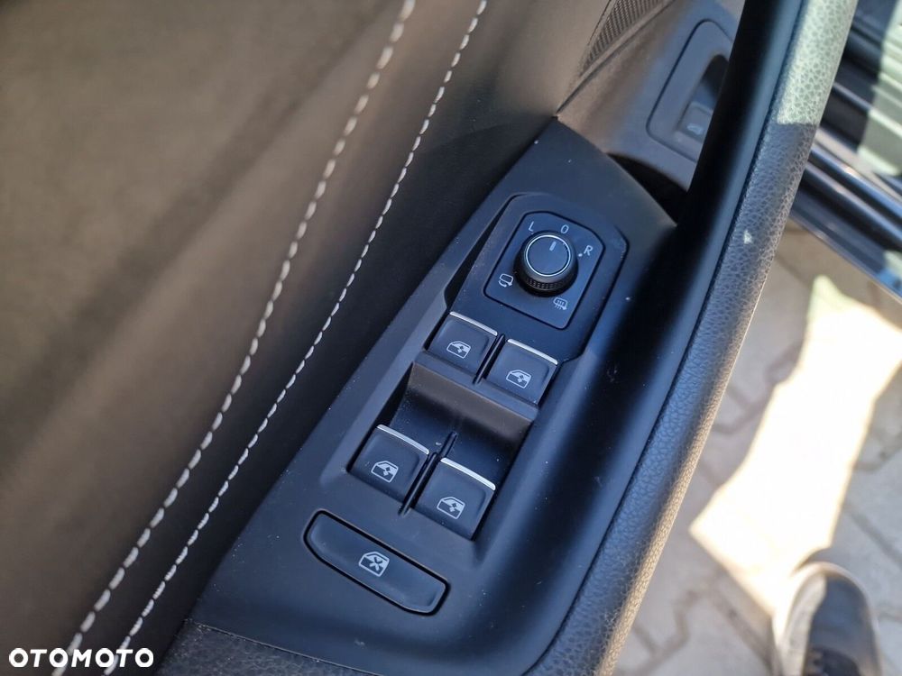 Volkswagen Arteon 2.0 TSI R-Line DSG - 27
