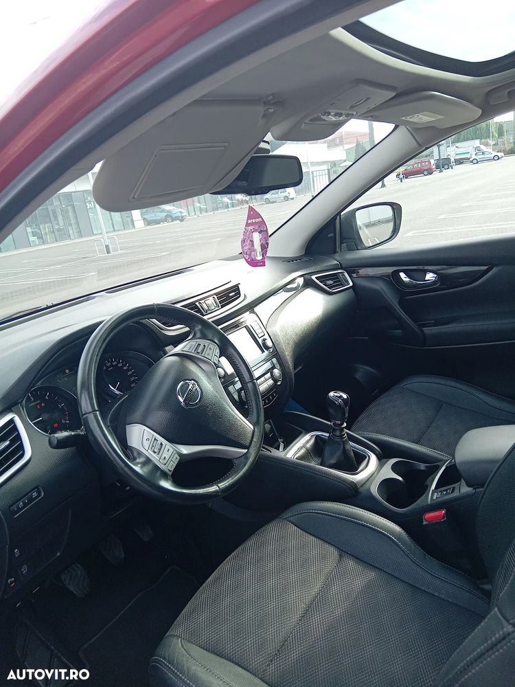 Nissan Qashqai 1.5 DCI Start/Stop Tekna - 9