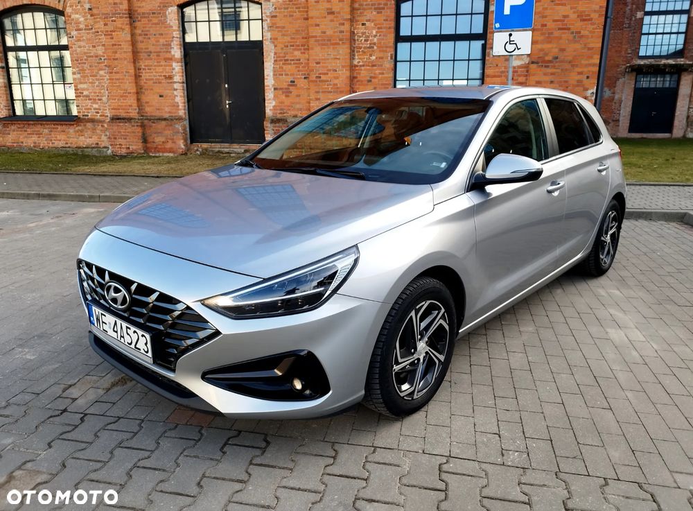 Hyundai i30 1.6 D Comfort DCT - 1