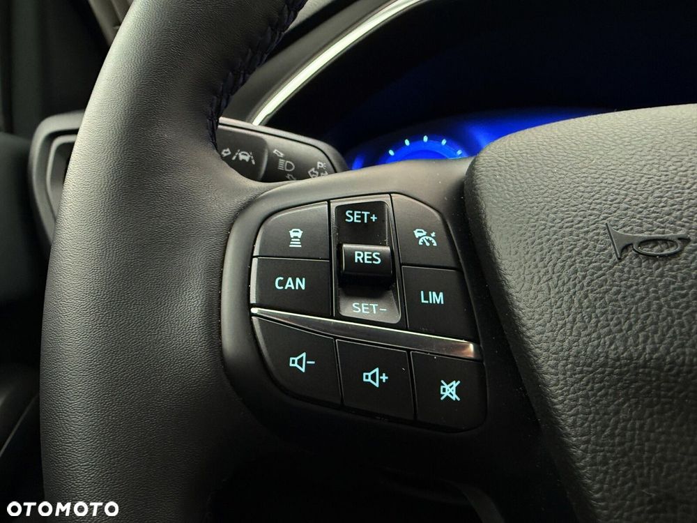 Ford Focus 1.0 EcoBoost mHEV Titanium X - 17