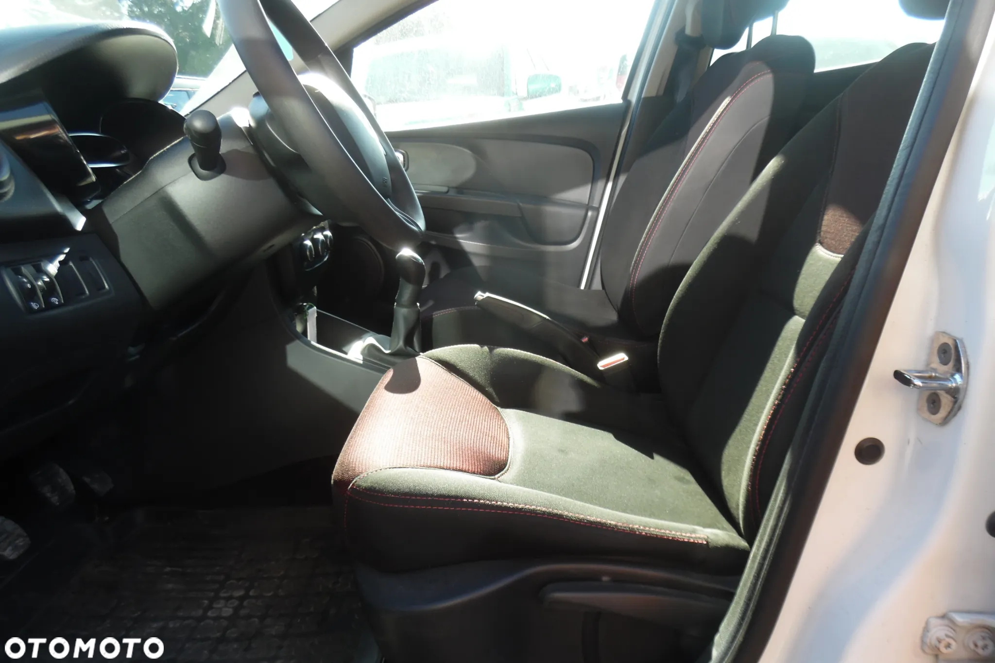 Renault Clio 1.5 dCi Alize - 7