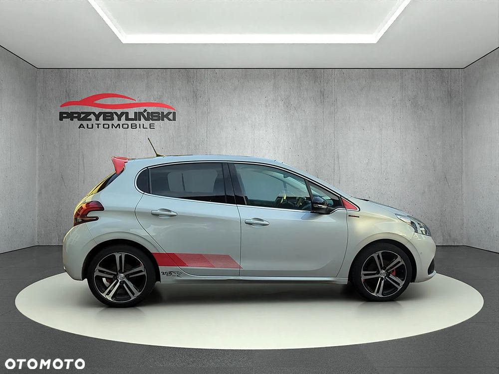 Peugeot 208 - 6