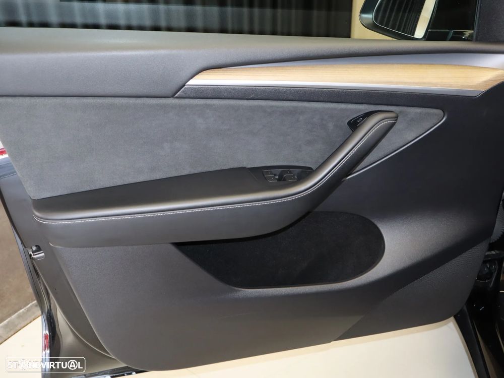 Tesla Model Y RWD - 20