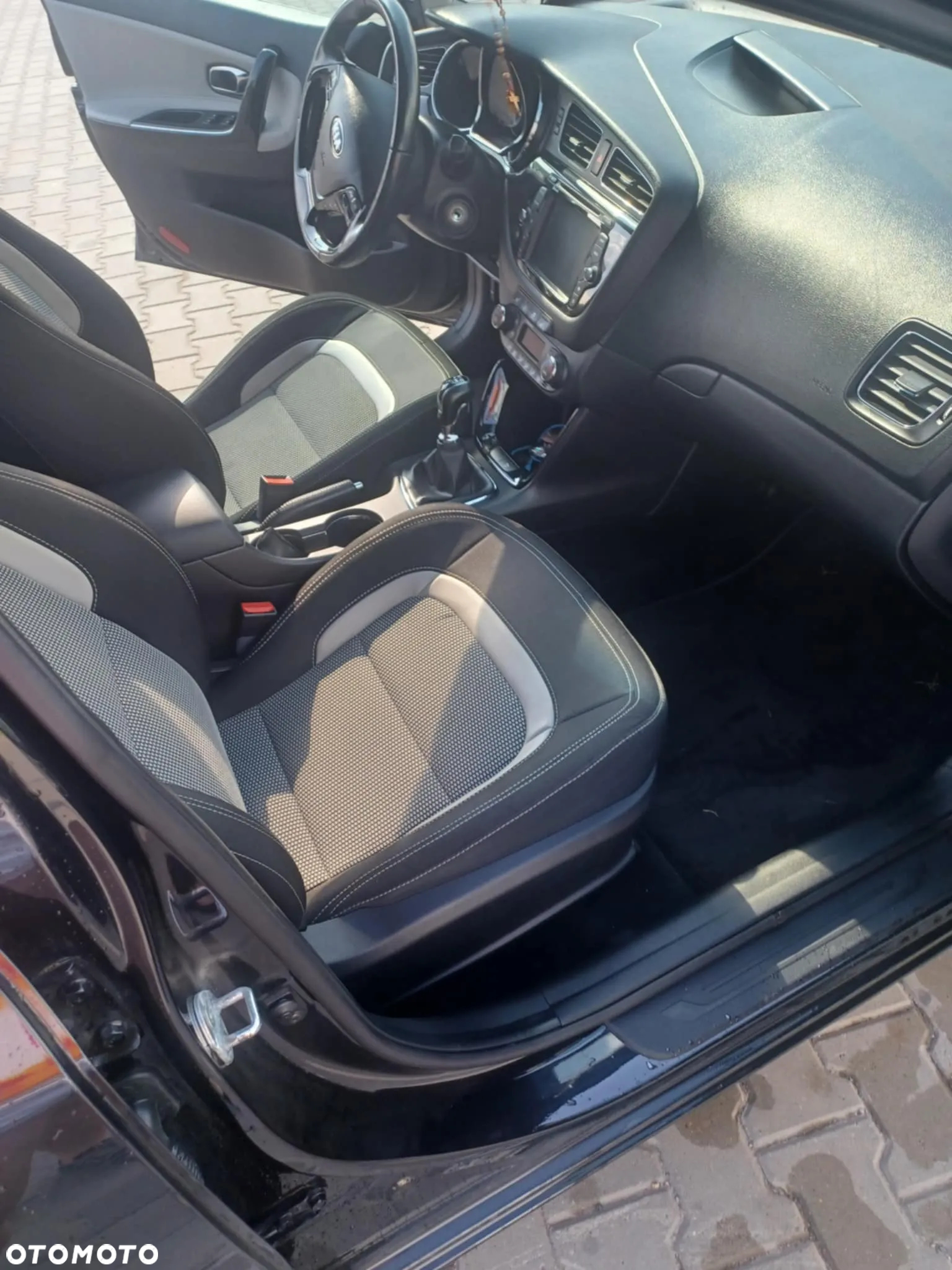 Kia Ceed 1.6 GDI Platinum Edition - 5