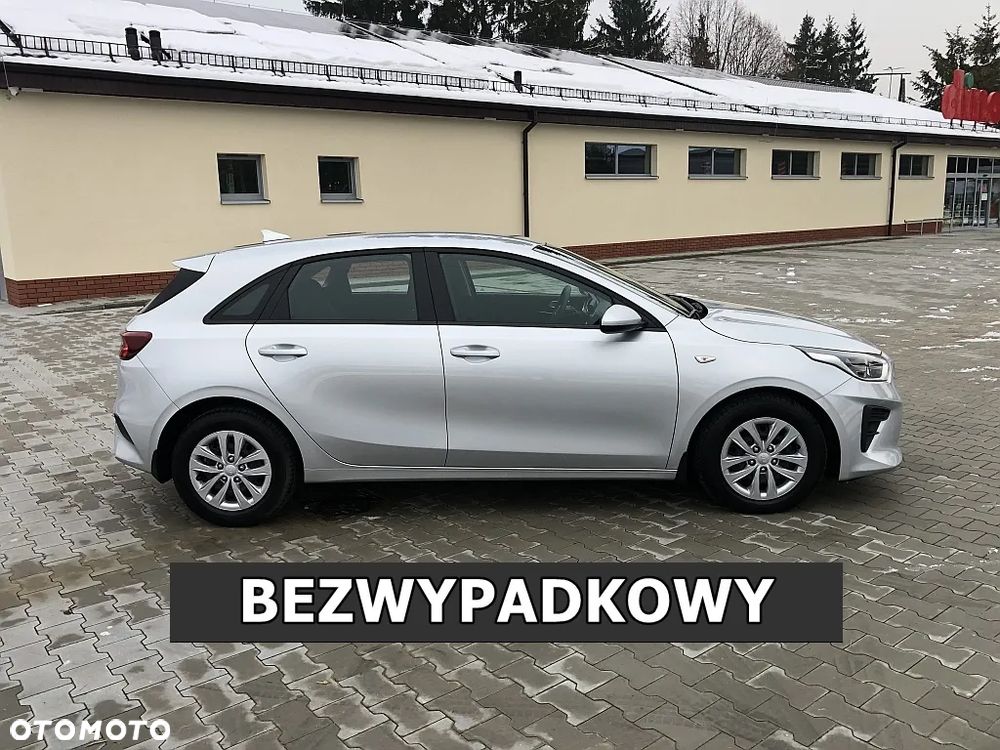 Kia Ceed 1.6 CRDi SCR M - 4