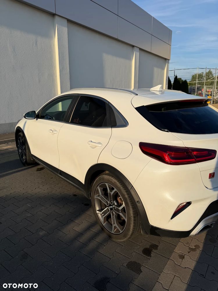 Kia XCeed 1.4 T-GDI L Business Line DCT - 6