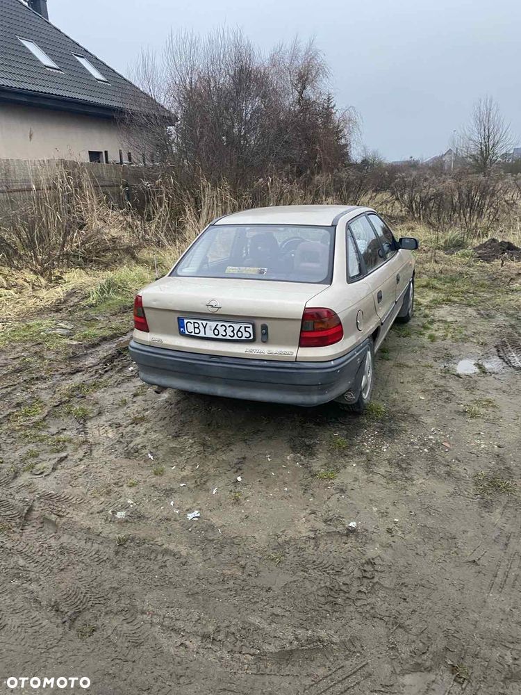 Opel Astra 1.4 Start - 11