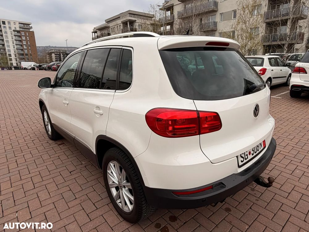 Volkswagen Tiguan 2.0 TDI DPF BlueMotion Technology Exclusive - 3